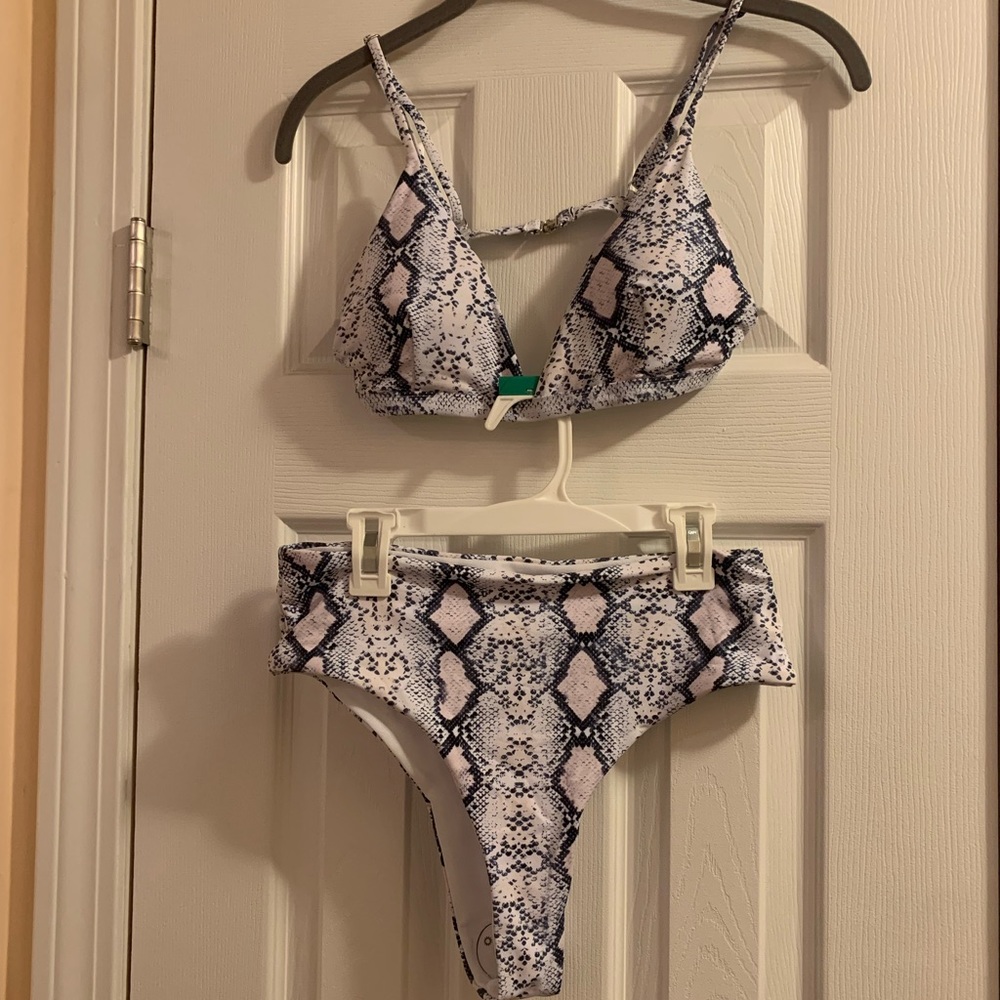 NWT Ruuhee snake skin bikini